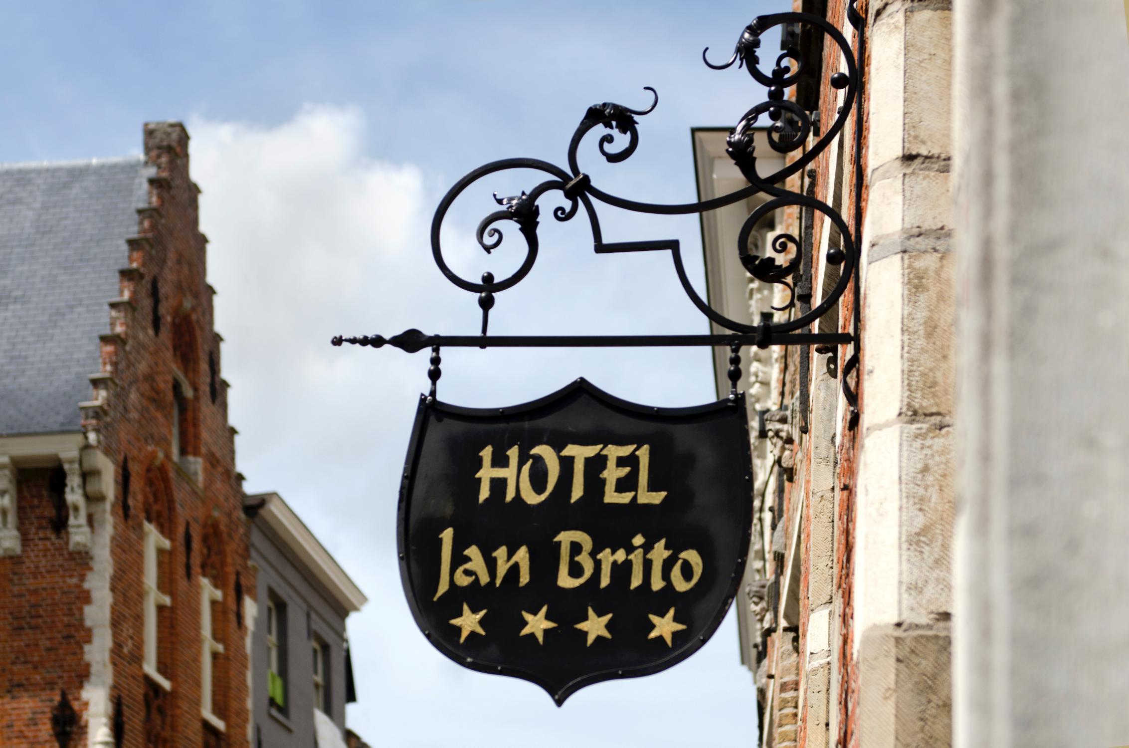Hotel Jan Brito Brujas Exterior foto